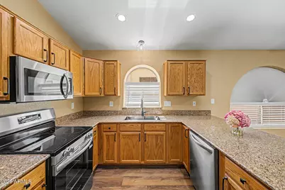 18048 W Spencer Drive, Surprise, AZ 85374 - Photo 12