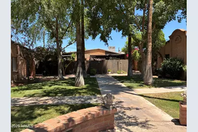 3066 N 32nd Street #375, Phoenix, AZ 85018 - Photo 2