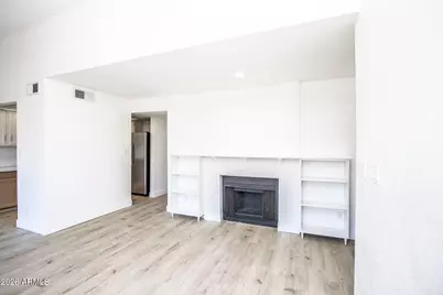 3102 E Clarendon Avenue #207, Phoenix, AZ 85016 - Photo 6