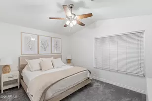 974 W Leah Ln, Gilbert, AZ 85233 - Photo 16