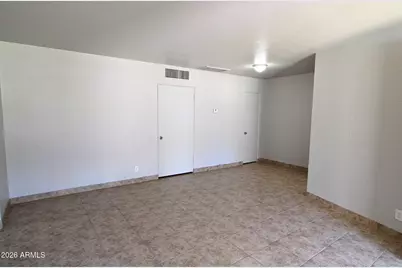 2925 N 19th Avenue #104, Phoenix, AZ 85015 - Photo 2