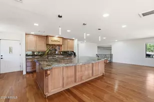 2221 E Vista Ave, Phoenix, AZ 85020 - Photo 10