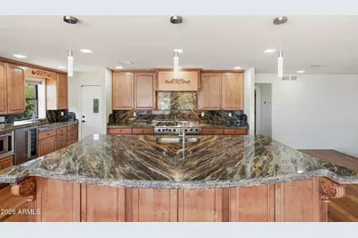 2221 E Vista Avenue, Phoenix, AZ 85020 - Photo 8