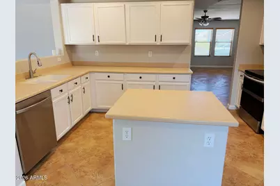 649 W Viola Street, Casa Grande, AZ 85122 - Photo 8