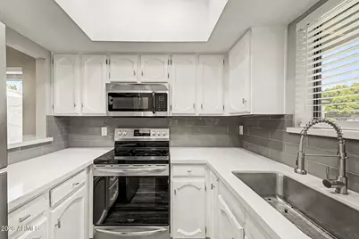 405 E Cullumber Avenue #C, Gilbert, AZ 85234 - Photo 4