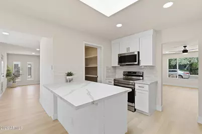 2617 W Lawrence Road, Phoenix, AZ 85017 - Photo 16