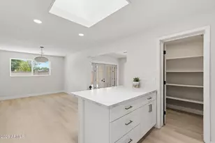 2617 W Lawrence Rd, Phoenix, AZ 85017 - Photo 20