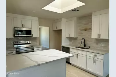 2617 W Lawrence Road, Phoenix, AZ 85017 - Photo 1