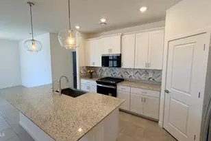 37043 W Vera Cruz Dr, Maricopa, AZ 85138 - Photo 2