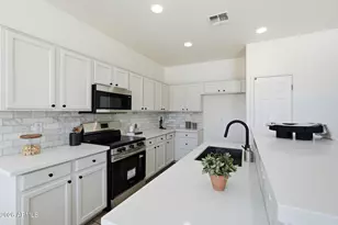 437 S 163rd Ln, Goodyear, AZ 85338 - Photo 1