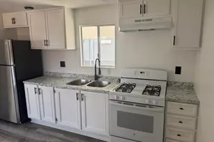 11411 N 91st Ave, Peoria, AZ 85345 - Photo 8