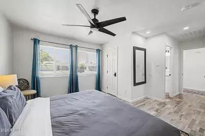14638 N 35th Drive, Phoenix, AZ 85053 - Photo 16