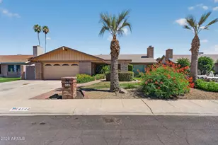 4548 W Echo Ln, Glendale, AZ 85302 - Photo 2