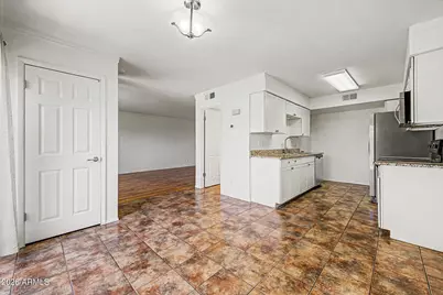 5619 S Admiralty Court #C, Tempe, AZ 85283 - Photo 6