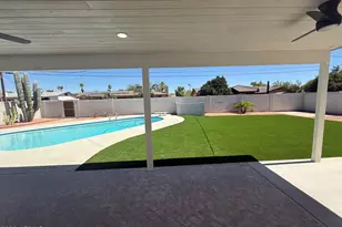 2836 E Yucca St, Phoenix, AZ 85028 - Photo 16