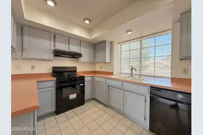 8062 N 109th Drive, Peoria, AZ 85345 - Photo 12