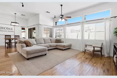 7329 N 82nd Avenue, Glendale, AZ 85303 - Photo 2