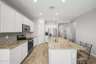 24636 W Hopi St, Buckeye, AZ 85326 - Photo 16