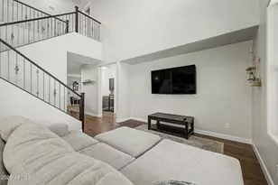 23221 N 117th Dr, Sun City, AZ 85373 - Photo 10