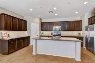 12026 W Tether Trl, Peoria, AZ 85383 - Photo 8