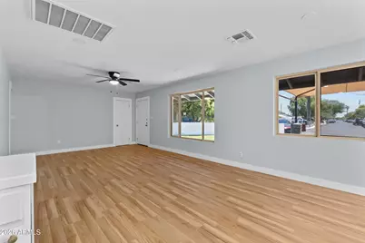4426 N 34th Drive, Phoenix, AZ 85017 - Photo 8
