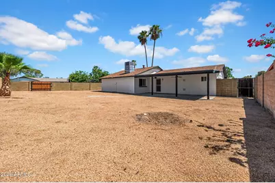 1742 W Menadota Drive, Phoenix, AZ 85027 - Photo 18