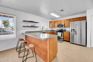 1742 W Menadota Dr, Phoenix, AZ 85027 - Photo 8