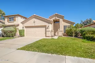 962 W Desert Broom Ct, Chandler, AZ 85248 - Photo 2