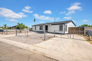 2547 E Tonto Ln, Phoenix, AZ 85050 - Photo 2
