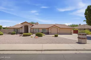 4561 E Enrose St, Mesa, AZ 85205 - Photo 2