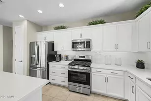 25622 North 142nd Ln, Surprise, AZ 85387 - Photo 14