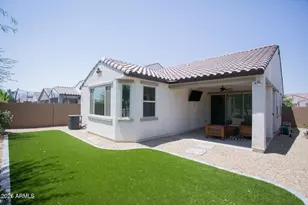9969 W Robin Ln, Peoria, AZ 85383 - Photo 4