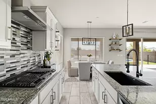 25273 N 69th Ave, Peoria, AZ 85383 - Photo 8