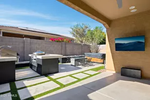 4522 E Vista Bonita Dr, Phoenix, AZ 85050 - Photo 16