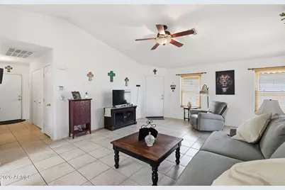 2525 N 109th Avenue, Avondale, AZ 85392 - Photo 2