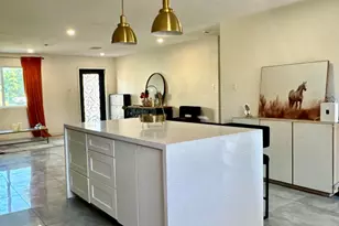 2502 E Edgemont Ave, Phoenix, AZ 85008 - Photo 2