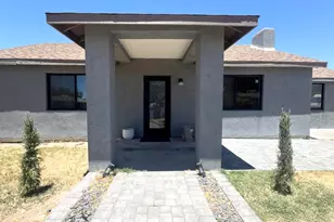 2502 E Edgemont Ave, Phoenix, AZ 85008 - Photo 4