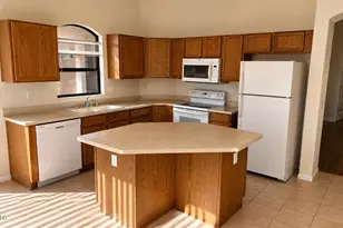 12100 N 89th Dr, Peoria, AZ 85345 - Photo 4