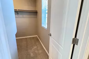 1077 S Reber Ave, Gilbert, AZ 85296 - Photo 22