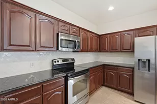 1093 Estancia Dr, Sierra Vista, AZ 85635 - Photo 12
