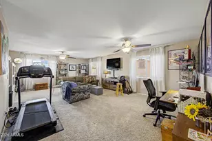6893 S Topaz Pl, Chandler, AZ 85249 - Photo 10