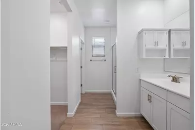 4121 S 67th Drive, Phoenix, AZ 85043 - Photo 10