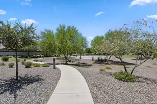4121 S 67th Dr, Phoenix, AZ 85043 - Photo 18