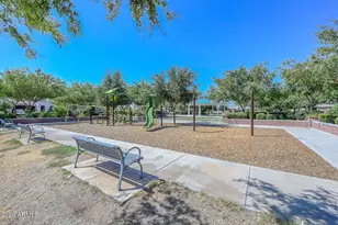 14203 W Voltaire St, Surprise, AZ 85379 - Photo 36