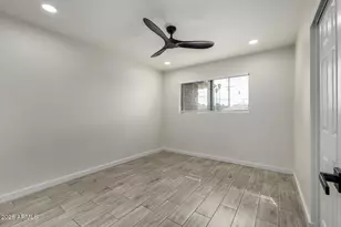 3700 W Keim Dr, Phoenix, AZ 85019 - Photo 16