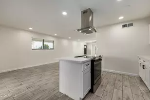 3700 W Keim Dr, Phoenix, AZ 85019 - Photo 10