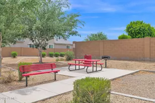 11421 N 50th Ln, Glendale, AZ 85304 - Photo 36