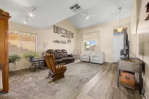 16574 W Cottonwood St, Surprise, AZ 85388 - Photo 6
