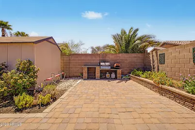 16574 W Cottonwood Street, Surprise, AZ 85388 - Photo 32