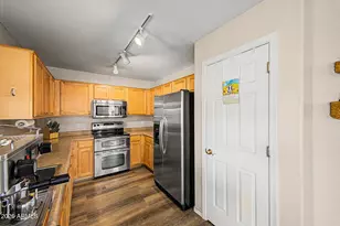 16574 W Cottonwood St, Surprise, AZ 85388 - Photo 10
